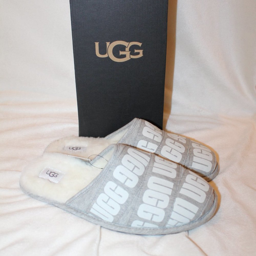 UGG MEN'S SCUFF LOGO‎ BANDED GRAY WHITE SLIPPERS NEW